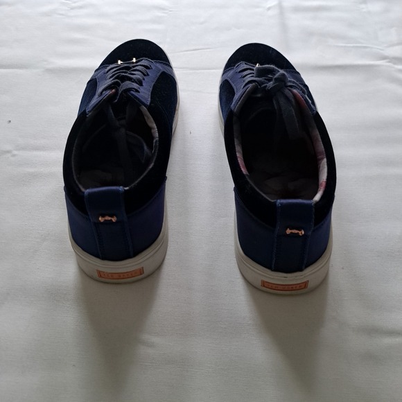 Ted Baker Navy Velvet Bow Sneakers Trainers Women Size 7 Rose Gold Accent - Picture 6 of 12